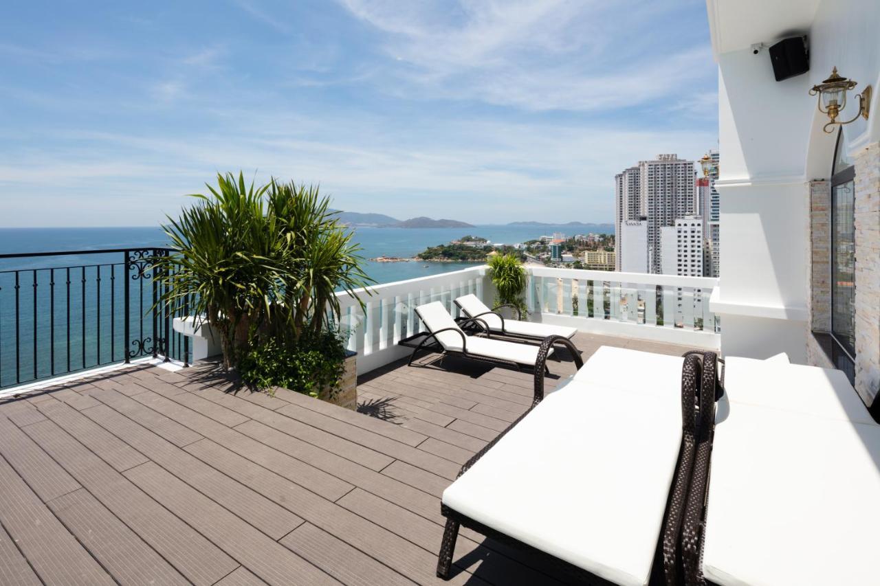 Aston Hotel 4*